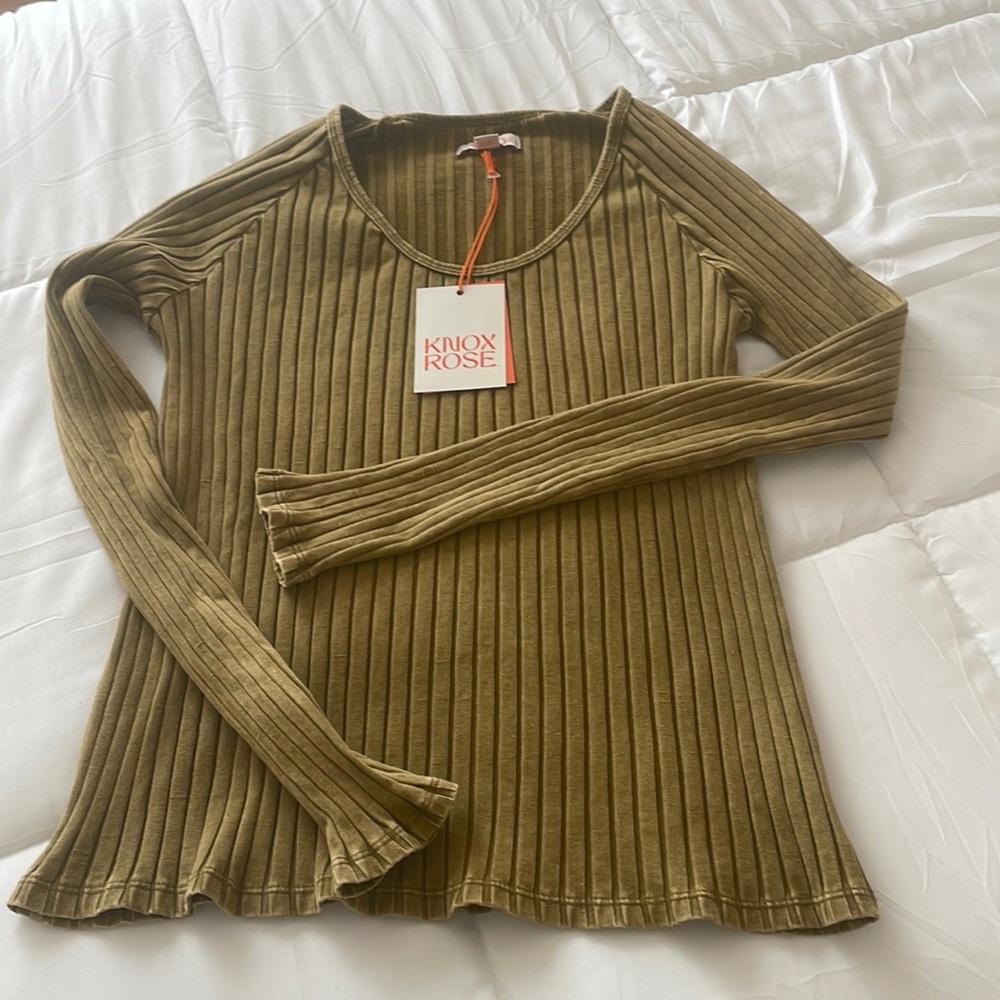Perfect for fall top NWT